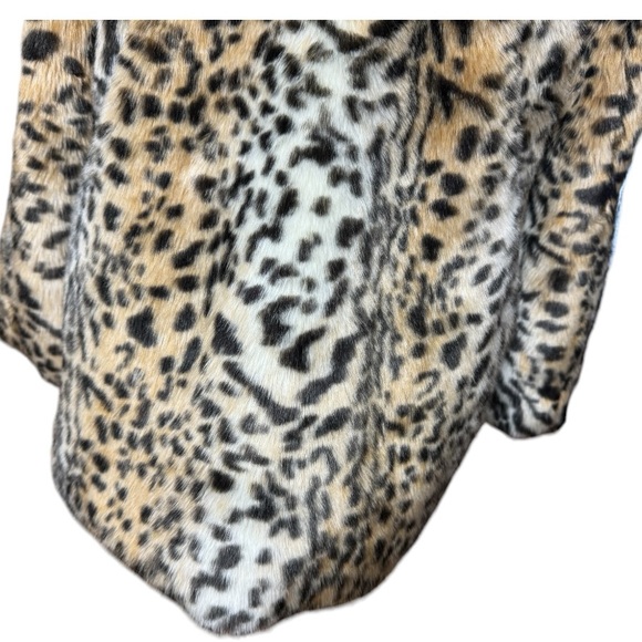 Forever 21 Faux Fur Coat - Picture 10 of 15